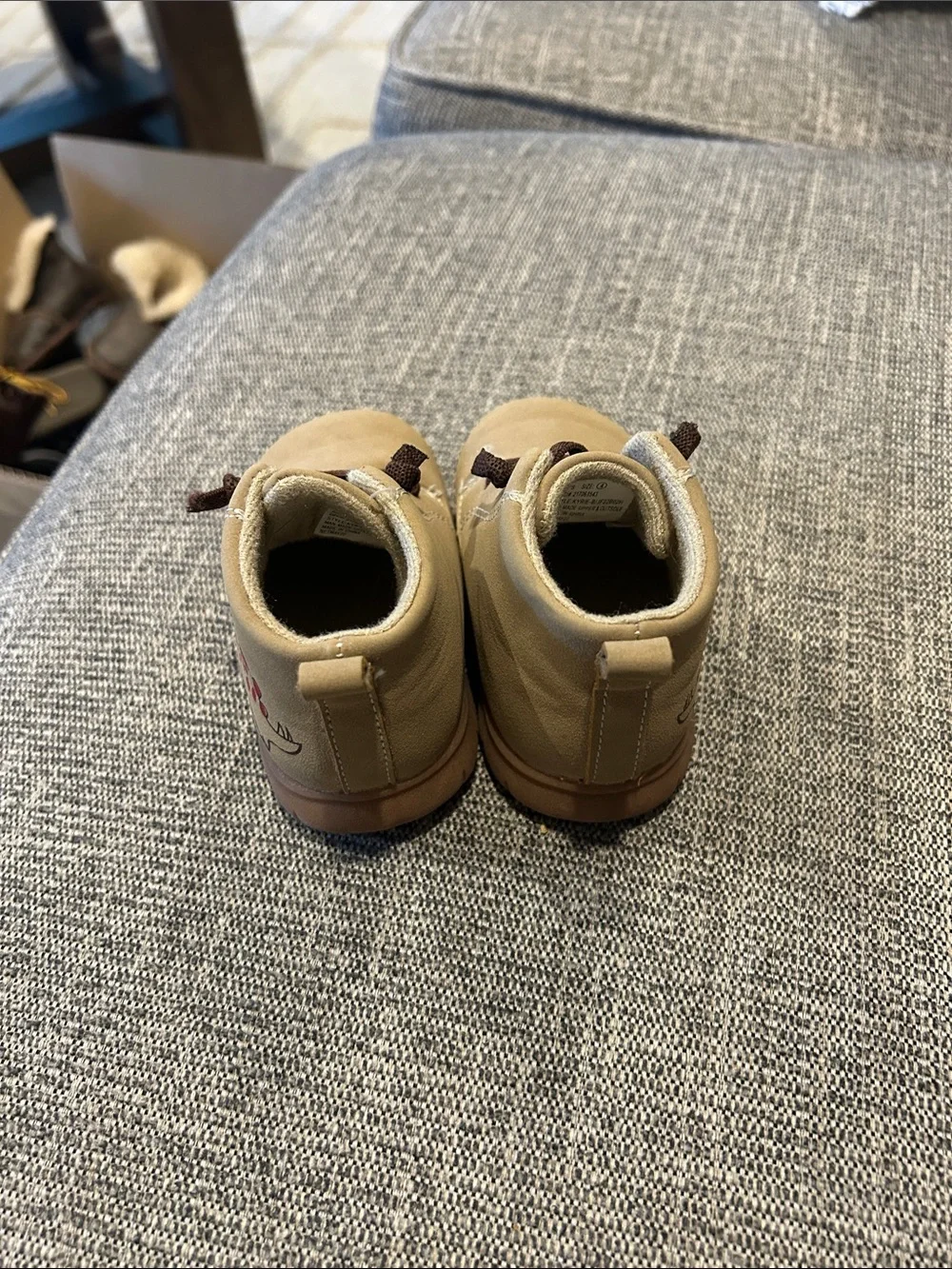 Source Unknown Tan Kids Lace-Up Dino Boots with Brown Laces